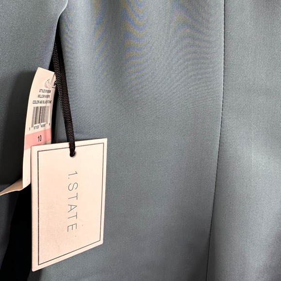 Brand NEW w/ Tags BLOOMINGDALE
Side Tie Long Sleeve Satin Blazer Dress SUZE 10 - Picture 9 of 12